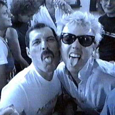 Freddie's%20and%20Roger's%20tongues[1]